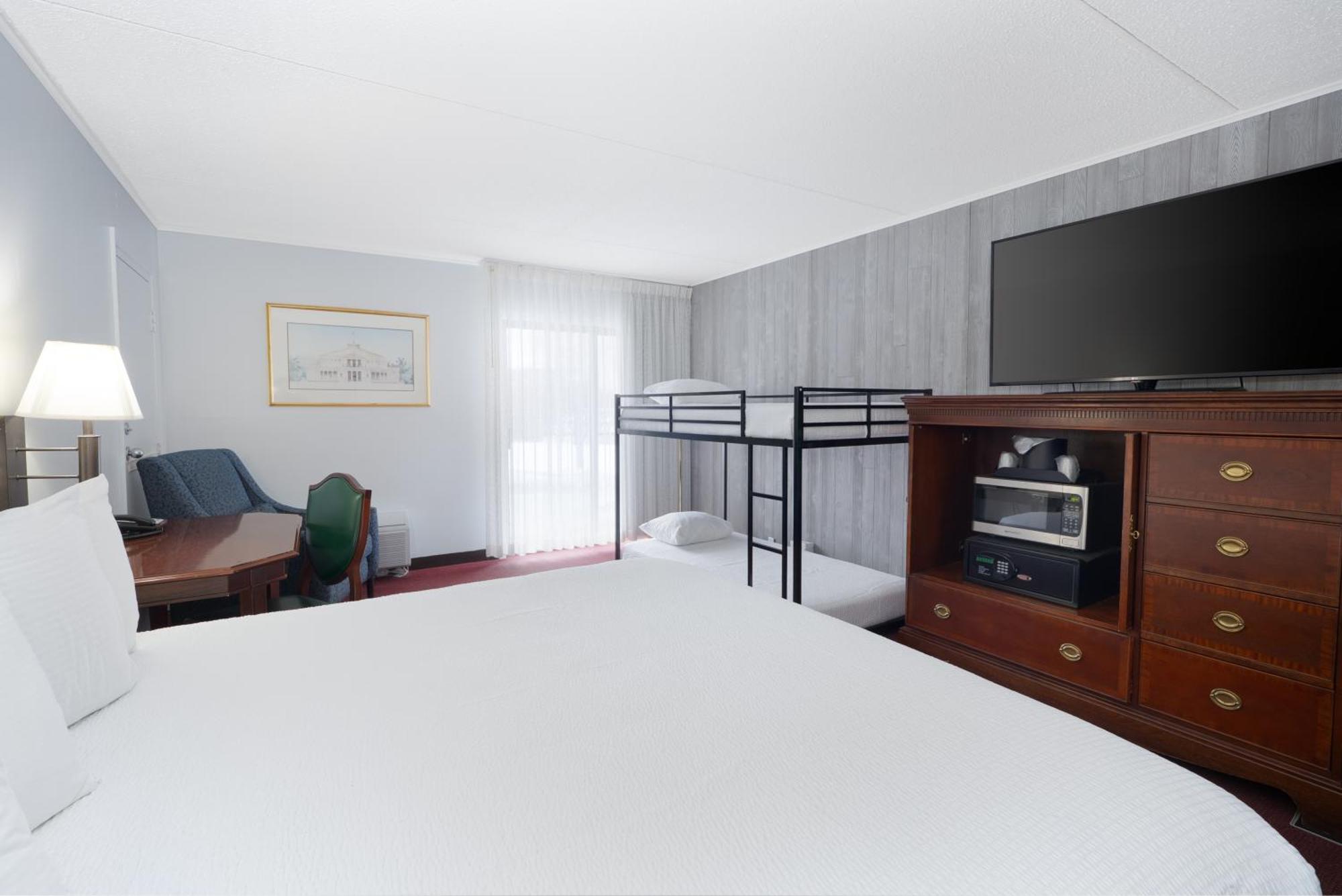 Fireside Inn & Suites Gilford Buitenkant foto