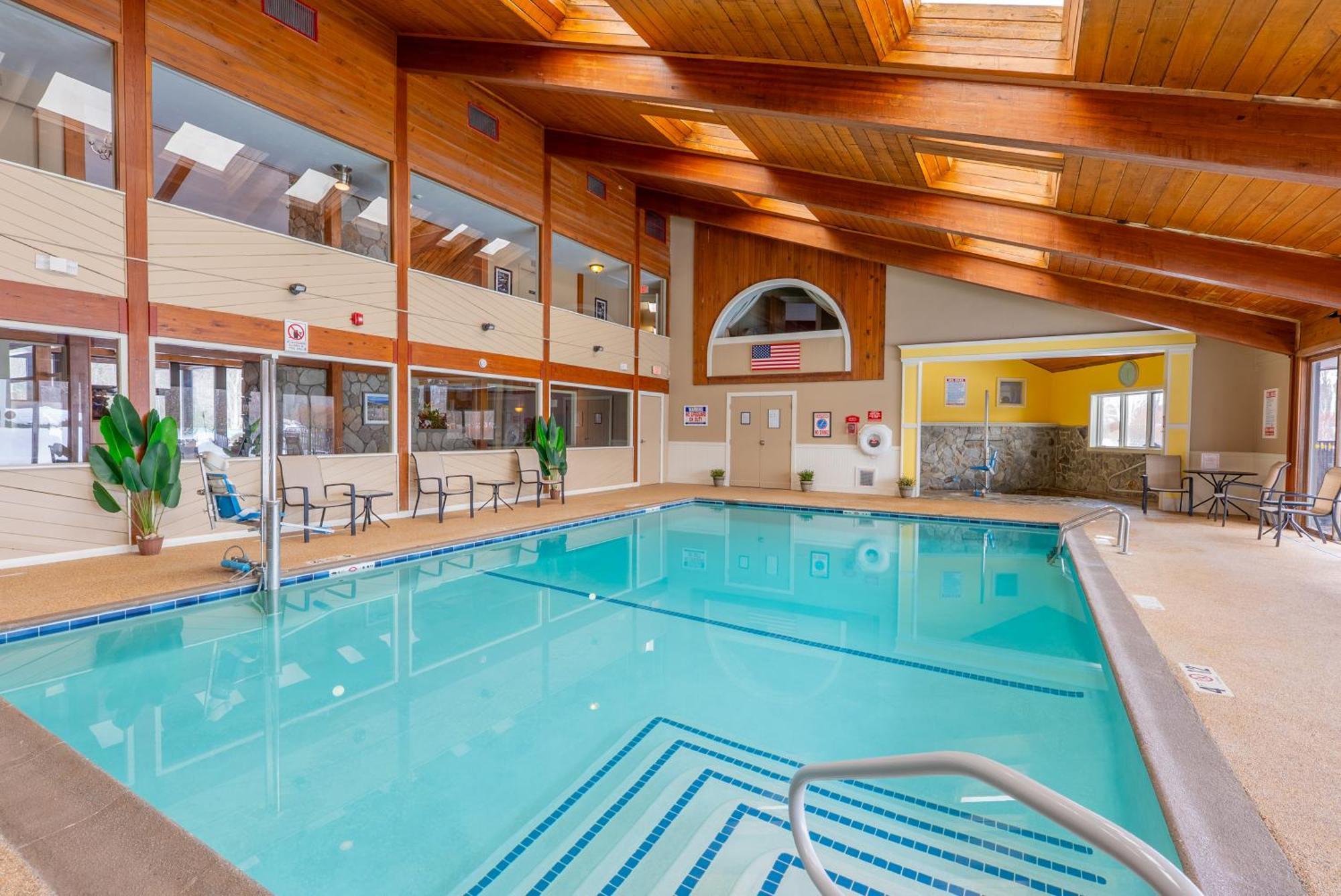 Fireside Inn & Suites Gilford Buitenkant foto